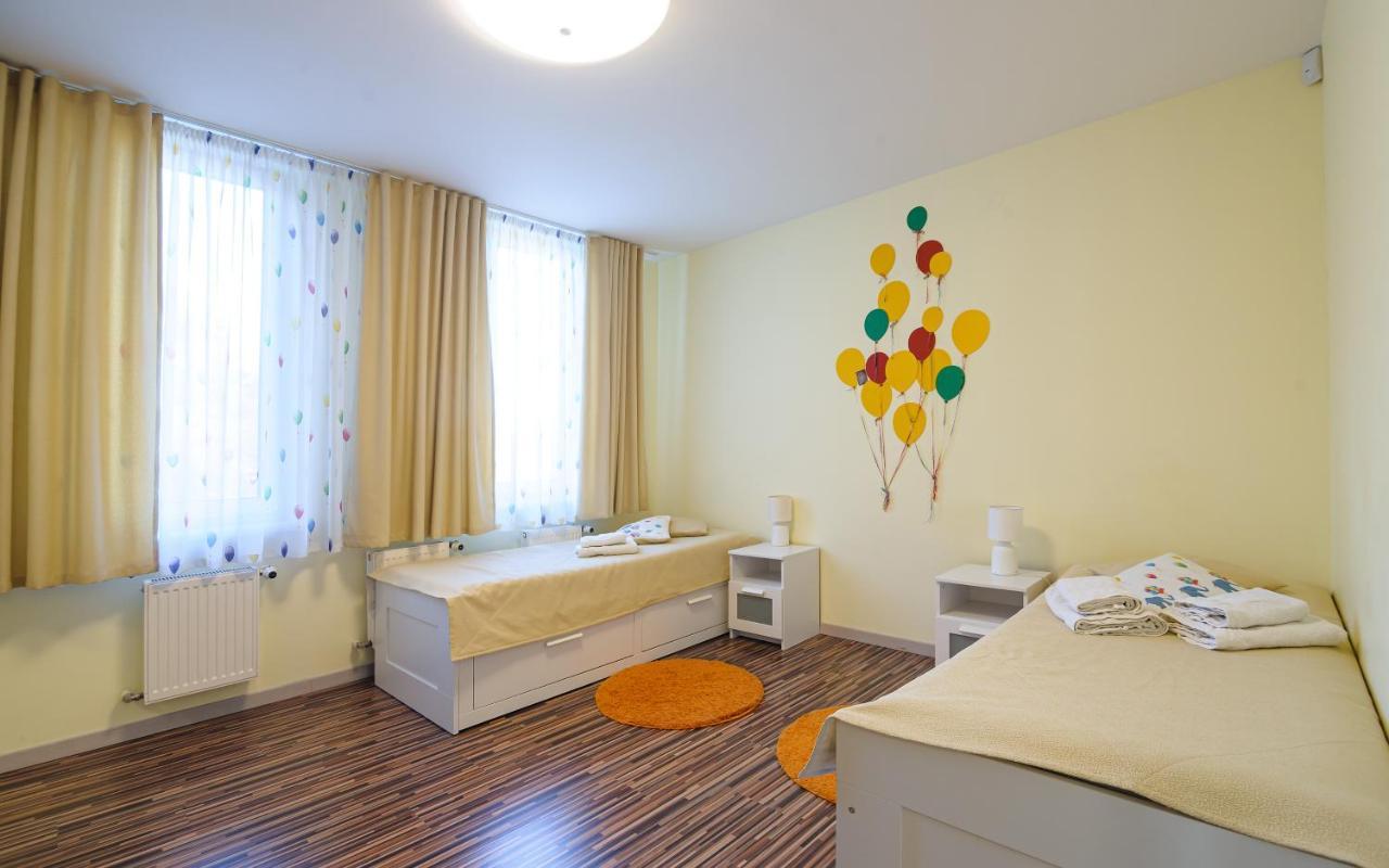 Colored Balloons - 3 Bedrooms, 3 Bathrooms, Equipped Large Apartments Lviv Buitenkant foto