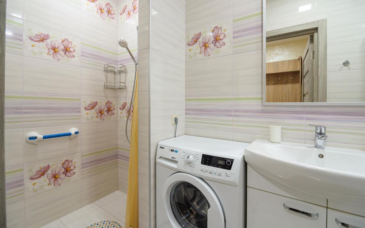 Colored Balloons - 3 Bedrooms, 3 Bathrooms, Equipped Large Apartments Lviv Buitenkant foto