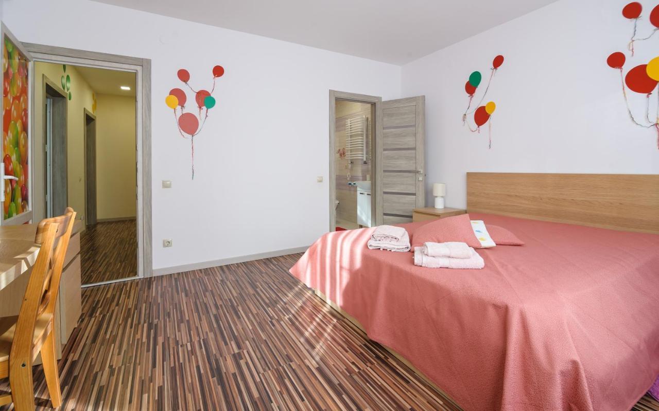Colored Balloons - 3 Bedrooms, 3 Bathrooms, Equipped Large Apartments Lviv Buitenkant foto