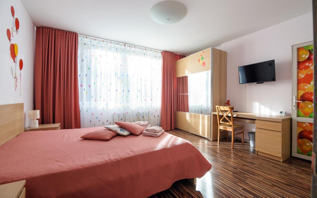 Colored Balloons - 3 Bedrooms, 3 Bathrooms, Equipped Large Apartments Lviv Buitenkant foto