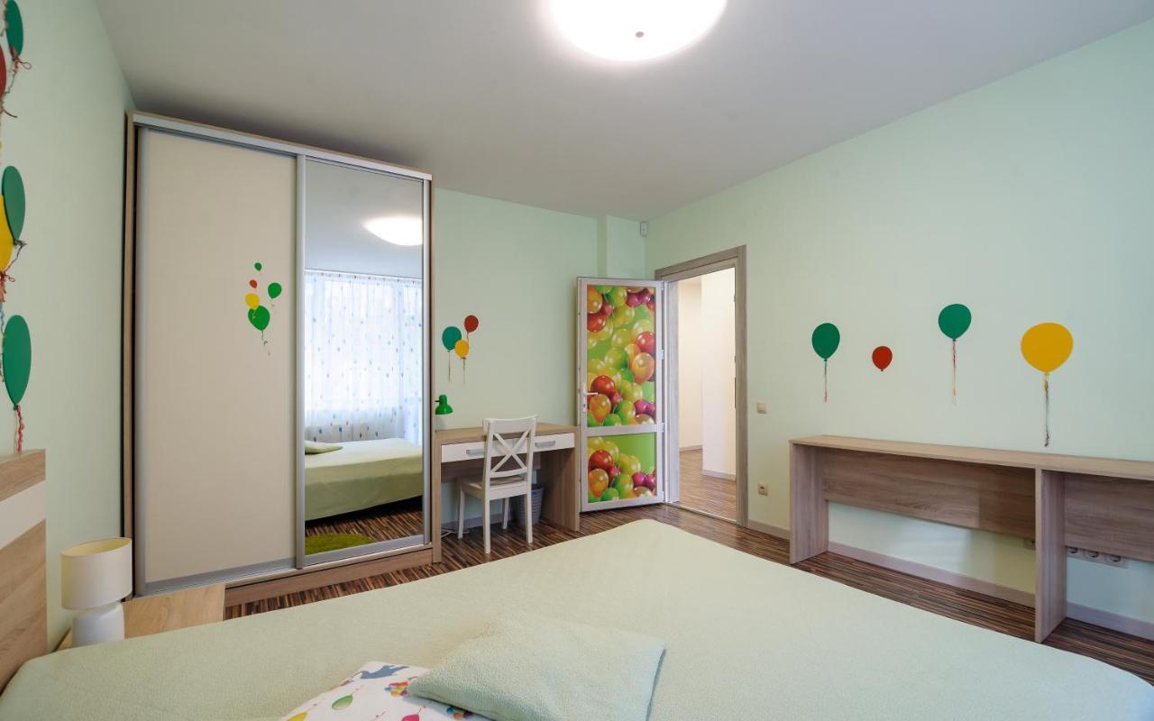Colored Balloons - 3 Bedrooms, 3 Bathrooms, Equipped Large Apartments Lviv Buitenkant foto