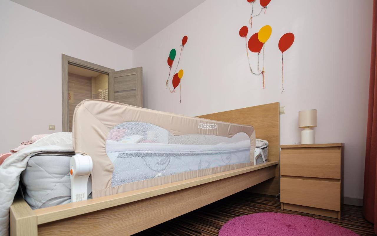 Colored Balloons - 3 Bedrooms, 3 Bathrooms, Equipped Large Apartments Lviv Buitenkant foto