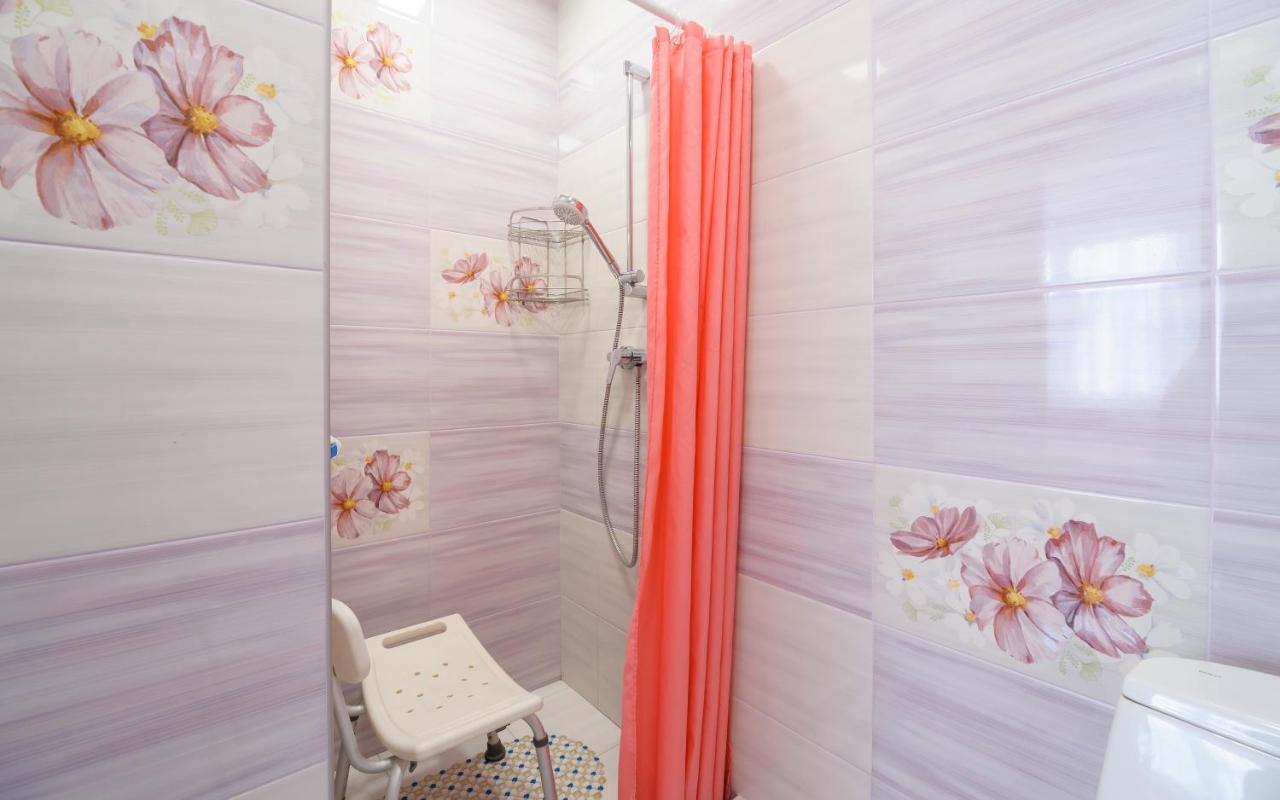 Colored Balloons - 3 Bedrooms, 3 Bathrooms, Equipped Large Apartments Lviv Buitenkant foto